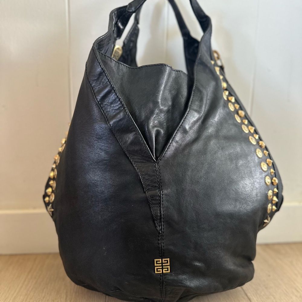 Authentic Givenchy Black Leather Tinhan studded bag